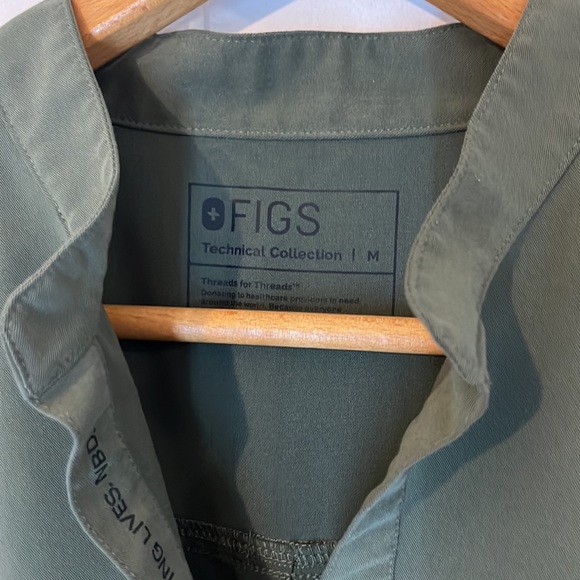 Figs Rafaela Green Oversized Medical Scrub Top Medium - Picture 2 of 6